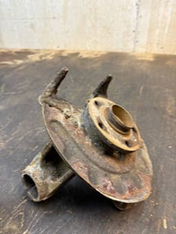 SKODA 6Q0407256AC Wheel bearing housing front right SKODA FABIA III (NJ3) (2014-2021) — thumbnail 4
