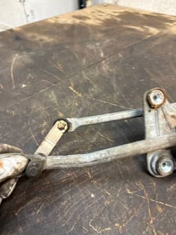 VOLVO 1397220668 3397021528 31333456 Wiper linkage / mechanism VOLVO V70 III (BW) (2007-2016) — thumbnail 3
