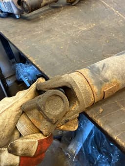 BMW 7589801 26107589801 Propeller Shaft Complete BMW X3 (F25) (2010-2017) — thumbnail 4