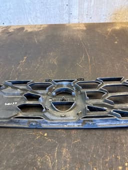 VOLVO 31425492 Radiator Grille VOLVO S60 II / V60 I (2010-2018) — thumbnail 6