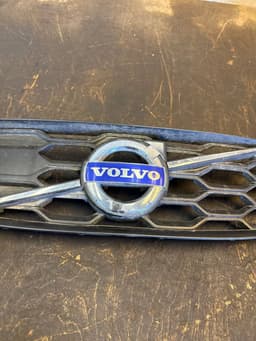 VOLVO 31425492 Radiator Grille VOLVO S60 II / V60 I (2010-2018) — thumbnail 3