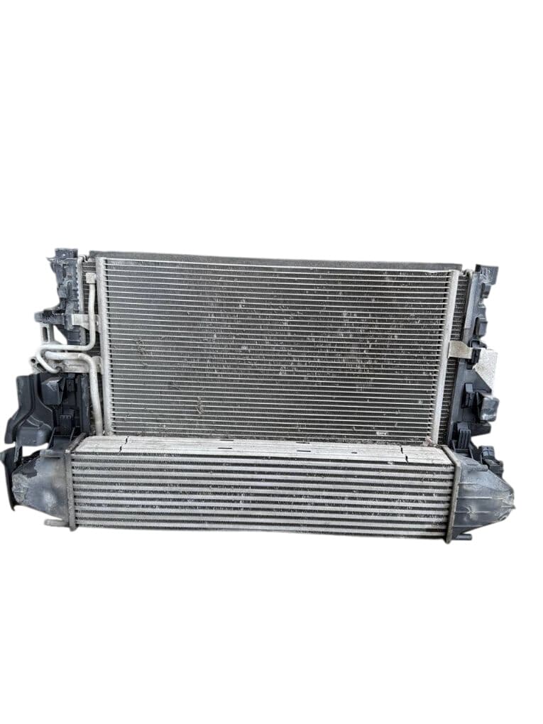 31368361 32339742 31305106 31338475 31332027 Radiator set VOLVO S60 II / V60 I (2010-2018)