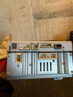 TOYOTA 8611360V860 Radio TOYOTA AVENSIS (T270) (2009-2018) — thumbnail 8