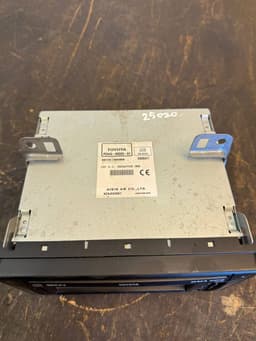TOYOTA 8611360V860 Radio TOYOTA AVENSIS (T270) (2009-2018) — thumbnail 4