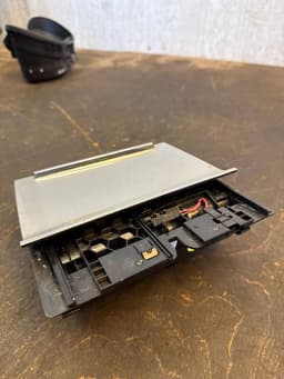 SKODA 3V0035502 Wireless mobile phone charger SKODA OCTAVIA III (5E) (2012-2019) — thumbnail 3