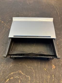 SKODA 3V0035502 Wireless mobile phone charger SKODA OCTAVIA III (5E) (2012-2019) — thumbnail 4