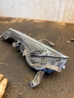 LEXUS 8162078040 Position Light front left LEXUS NX I (AZ10) (2014-2021) — thumbnail 3