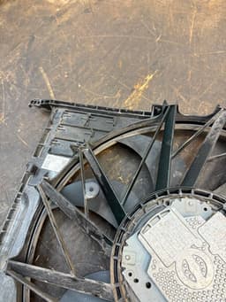 BMW 17427633273 7633273 Radiator Fan Electric BMW 5 (F10, F11) (2010-2017) — thumbnail 4