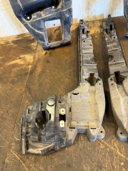 BMW 51127338763 7338763 51127338764 7338764 51127338757 7338757 51127338758 7338758 Rear bumper carrier holder on fender set BMW X3 (F25) (2010-2017) — thumbnail 7