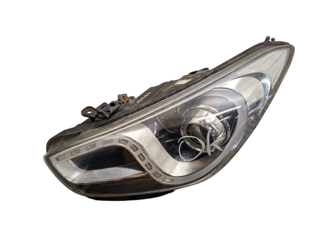 HYUNDAI 921013Z045 921013Z095 Headlight left HYUNDAI i40 (VF) (2011-2019)