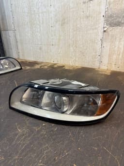 VOLVO Headlight left VOLVO S40 / V50 / C30 / C70 (MS, MW) (2004-2012) — thumbnail 2