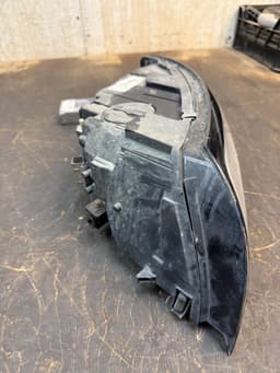 VOLVO Headlight left VOLVO S40 / V50 / C30 / C70 (MS, MW) (2004-2012) — thumbnail 4
