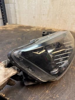 SKODA 6V1941016B Headlight right SKODA FABIA III (NJ3) (2014-2021) — thumbnail 3
