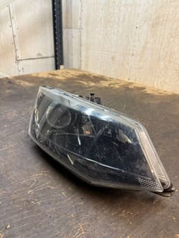 SKODA 6V1941016B Headlight right SKODA FABIA III (NJ3) (2014-2021) — thumbnail 2
