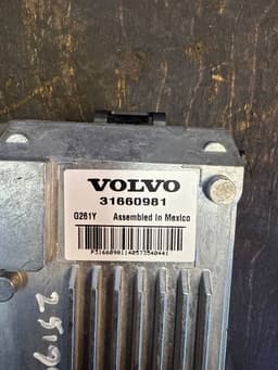 VOLVO 31660981 FW04 FW05 LANE ASSIST camera VOLVO S60 II / V60 I (2010-2018) — thumbnail 8