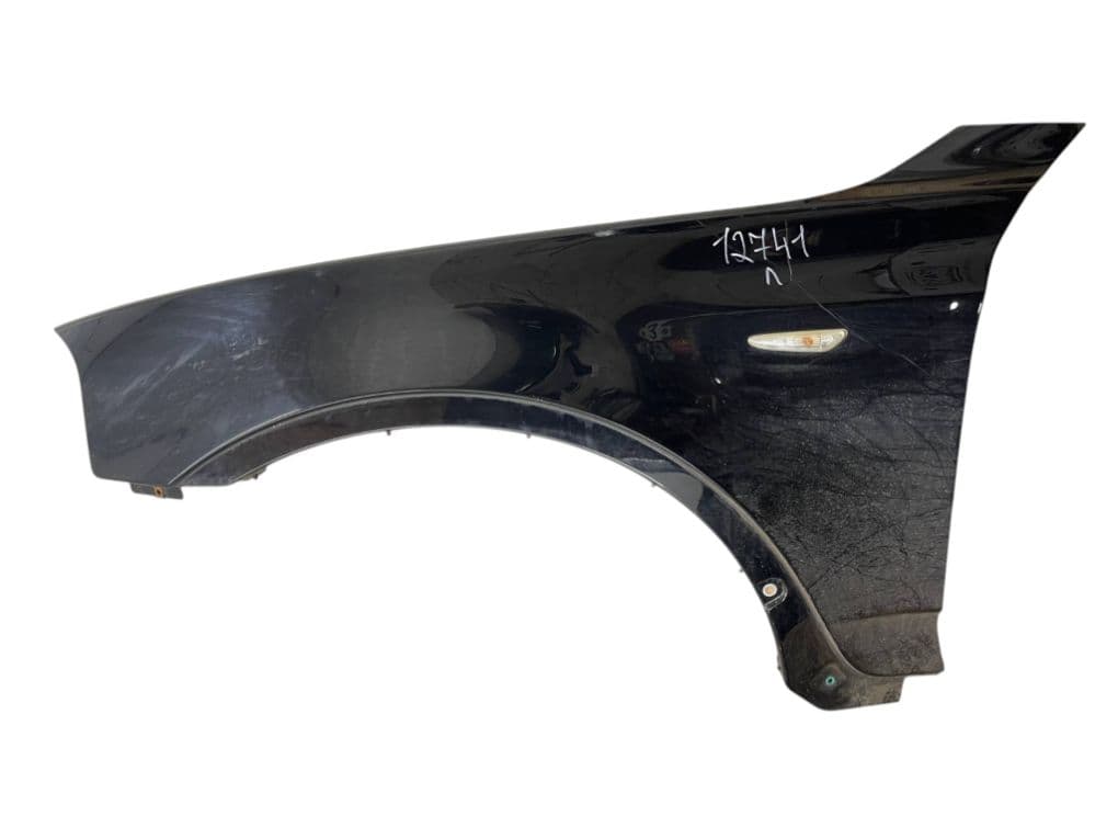 BMW 3405921 Fender Front Left BMW X3 (E83) (2004-2012)