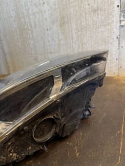VOLVO 31420116 Headlight right VOLVO S60 II / V60 I (2010-2018) — thumbnail 6
