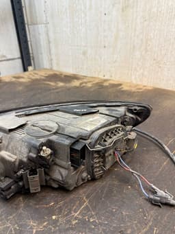 VOLVO Headlight right VOLVO S40 / V50 / C30 / C70 (MS, MW) (2004-2012) — thumbnail 8