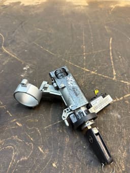 OPEL 95102841 95271231 Ignition switch lock (ignition barrel) OPEL MOKKA A (J13) (2012-2019) — thumbnail 2