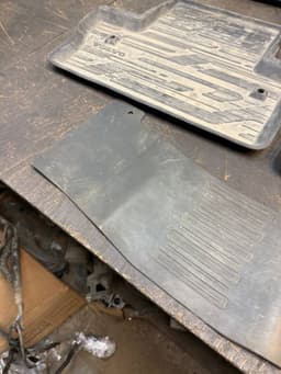VOLVO 31377833 31377832 31403318 31377831 Floor Mat Set VOLVO S60 II / V60 I (2010-2018) — thumbnail 4