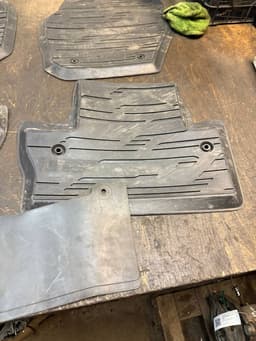 VOLVO 31377833 31377832 31403318 31377831 Floor Mat Set VOLVO S60 II / V60 I (2010-2018) — thumbnail 10