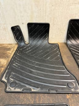 MERCEDES-BENZ A2046840403 A2046840303 A2046804448 A2046840003 Floor Mat Set MERCEDES-BENZ C-CLASS (W204) (2007-2013) — thumbnail 7