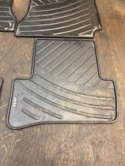 MERCEDES-BENZ A2046840403 A2046840303 A2046804448 A2046840003 Floor Mat Set MERCEDES-BENZ C-CLASS (W204) (2007-2013) — thumbnail 5