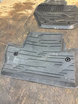 VOLVO 31377833 31377832 31377831 31403318 Floor Mat Set VOLVO S60 II / V60 I (2010-2018) — thumbnail 6