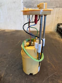 BMW 7380137 16117195472 16117494926 Fuel delivery pump BMW X5 (F15, F85) (2012-2018) — thumbnail 3