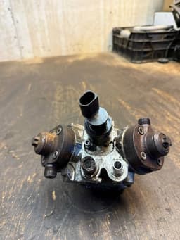BMW 0445010645 8508151 Fuel injection pump, diesel BMW X5 (F15, F85) (2012-2018) — thumbnail 4