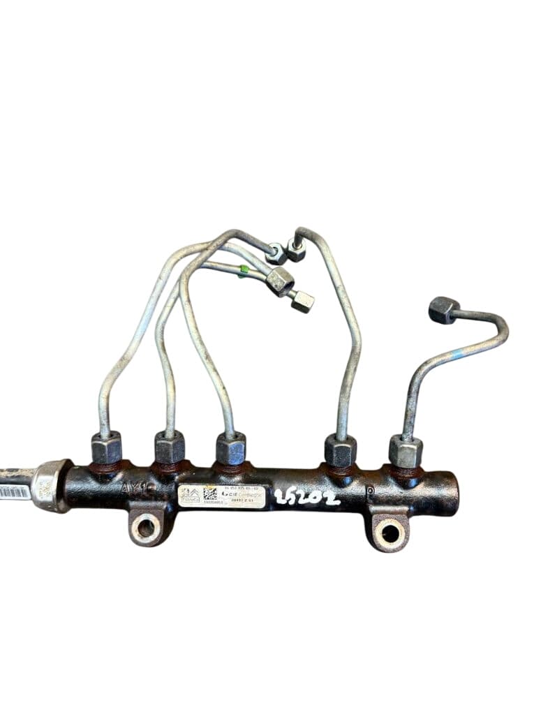 VOLVO 31422168 332000 9685297580 Fuel Distributor / fuel rail VOLVO S60 II / V60 I (2010-2018)