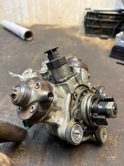 VOLVO 0445010681 31372081 Fuel injection pump, diesel VOLVO S60 II / V60 I (2010-2018) — thumbnail 3