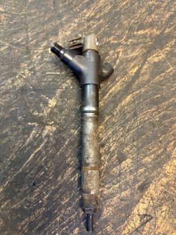 TOYOTA 236700R100 Fuel Injector TOYOTA VERSO (AR20) (2009-2018) — thumbnail 3