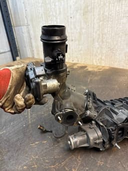 BMW 7807991 13547810752 7810752 11618519492 8519492 11617807991 Intake Manifold BMW 5 (F10, F11) (2010-2017) — thumbnail 8