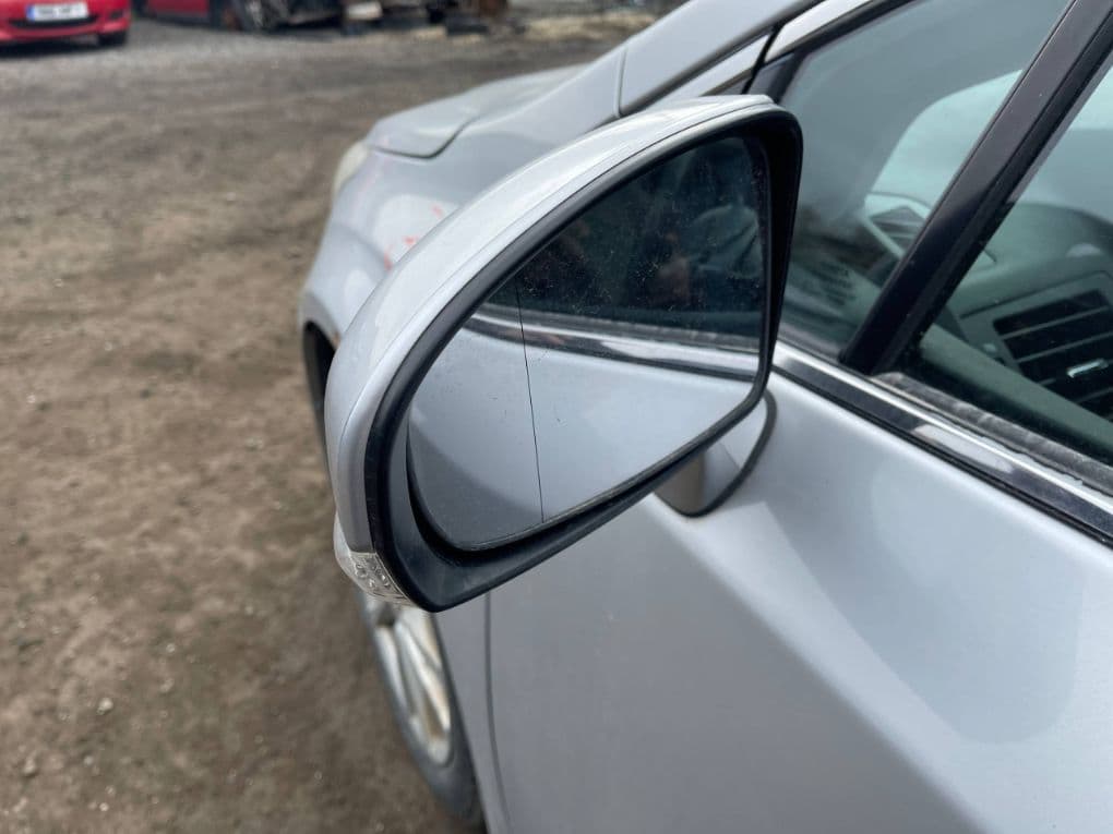TOYOTA 8790905390 Mirror left TOYOTA AVENSIS (T270) (2009-2018)