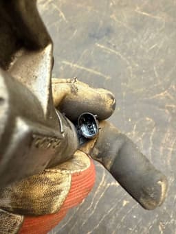 VOLVO 8670421 Engine Solenoid Valve VOLVO XC90 I (2002-2014) — thumbnail 5
