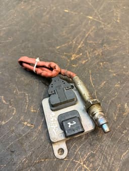 BMW 858984401 8589844 Exhaust / NOX Sensor BMW X5 (F15, F85) (2012-2018) — thumbnail 2