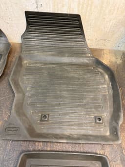 VOLVO Floor Mat Set VOLVO V70 III (BW) (2007-2016) — thumbnail 6