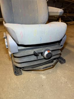 MERCEDES-BENZ Front seat right MERCEDES-BENZ VITO / VIANO (W639) (2003-2014) — thumbnail 4