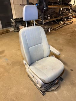MERCEDES-BENZ Front seat right MERCEDES-BENZ VITO / VIANO (W639) (2003-2014) — thumbnail 3