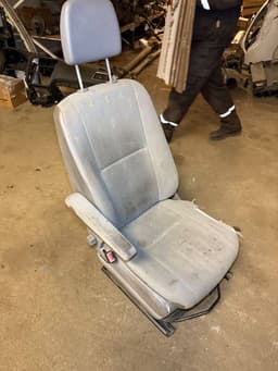 MERCEDES-BENZ Front seat left MERCEDES-BENZ VITO / VIANO (W639) (2003-2014) — thumbnail 3