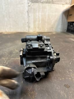 VOLVO 9654091880 Fuel injection pump, diesel VOLVO S40 / V50 / C30 / C70 (MS, MW) (2004-2012) — thumbnail 3