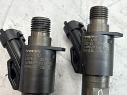 VOLVO 0445116016 0986435393 Fuel injector set VOLVO XC70 II (2007-2016) — thumbnail 2