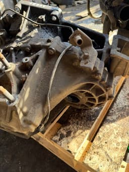 MITSUBISHI 2500A177 F6MBA1KAJA Gearbox MITSUBISHI GRANDIS II (NA_W) (2003-2011) — thumbnail 7