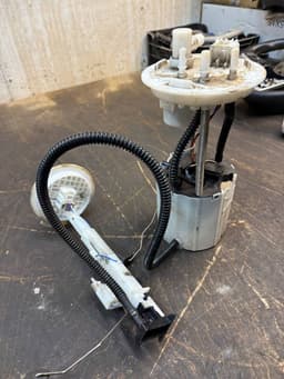 OPEL 13575952 Fuel delivery pump OPEL MOKKA A (J13) (2012-2019) — thumbnail 3