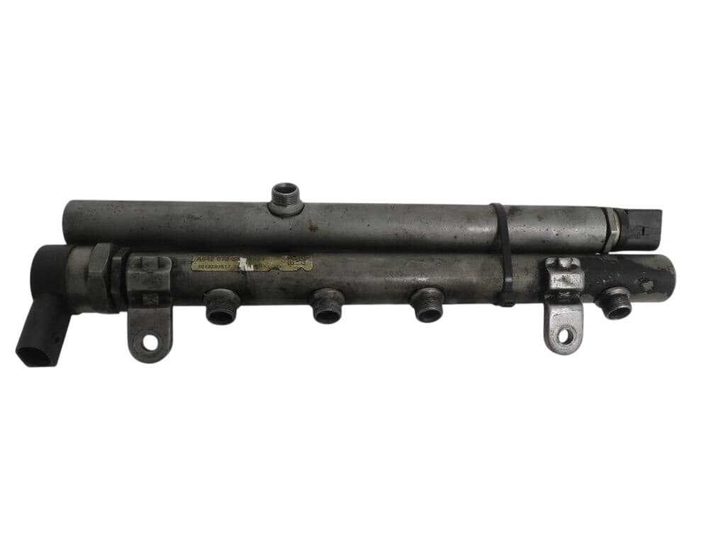 MERCEDES-BENZ A6420703395 A6420703095 Fuel Distributor / fuel rail MERCEDES-BENZ R-CLASS (W251) (2006-2013)