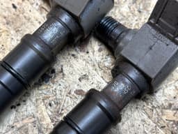 TOYOTA 2367009430 Fuel injector set TOYOTA HILUX VIII (AN110, AN120, AN130) (2015-) — thumbnail 2