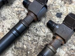 TOYOTA 2367009430 Fuel injector set TOYOTA HILUX VIII (AN110, AN120, AN130) (2015-) — thumbnail 3
