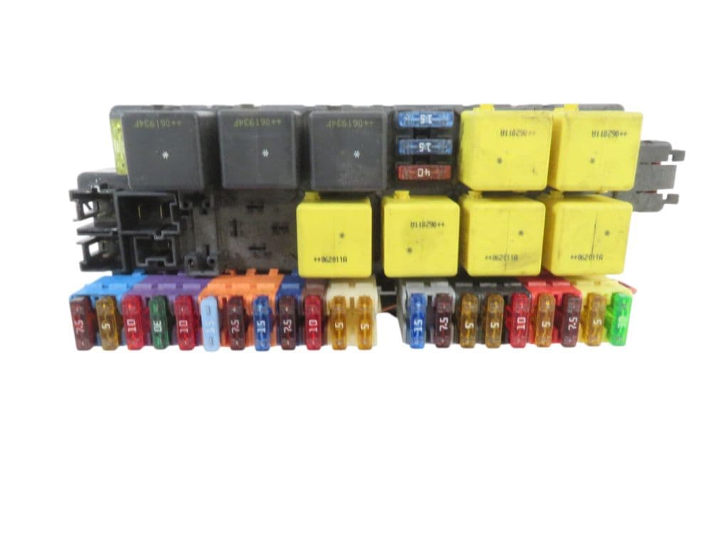 MERCEDES-BENZ A0265453232 A2305450832 A2305451932 A2305452332 A2305453832 A2305454432 A2305454832 A2305454632 Fuse box MERCEDES-BENZ SL-CLASS (R230) (2001-2012)