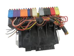 MERCEDES-BENZ A0265453232 A2305450832 A2305451932 A2305452332 A2305453832 A2305454432 A2305454832 A2305454632 Fuse box MERCEDES-BENZ SL-CLASS (R230) (2001-2012) — thumbnail 2